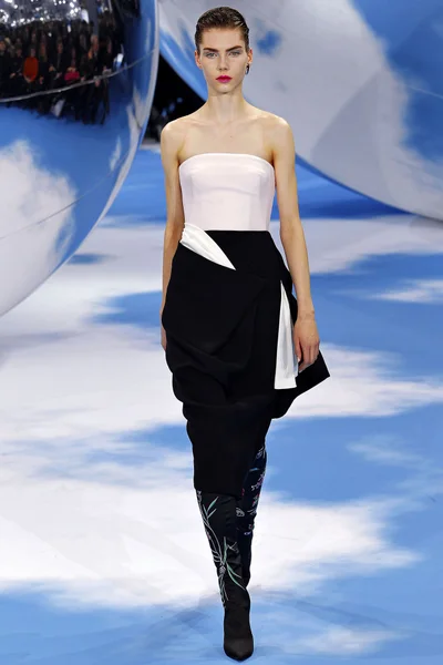 Look 39